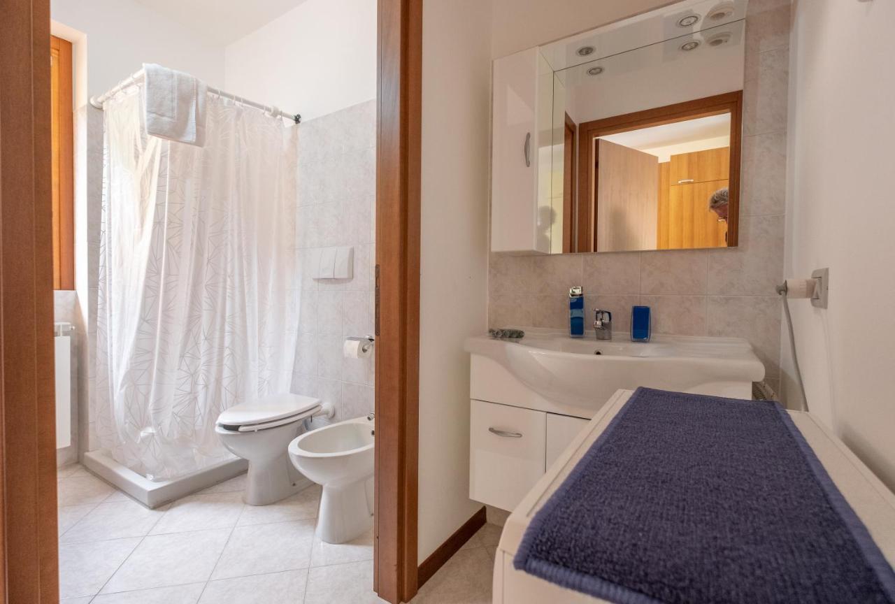 Happy Guest Apartments - Lake Panorama & Pool Riva di Solto Exterior photo